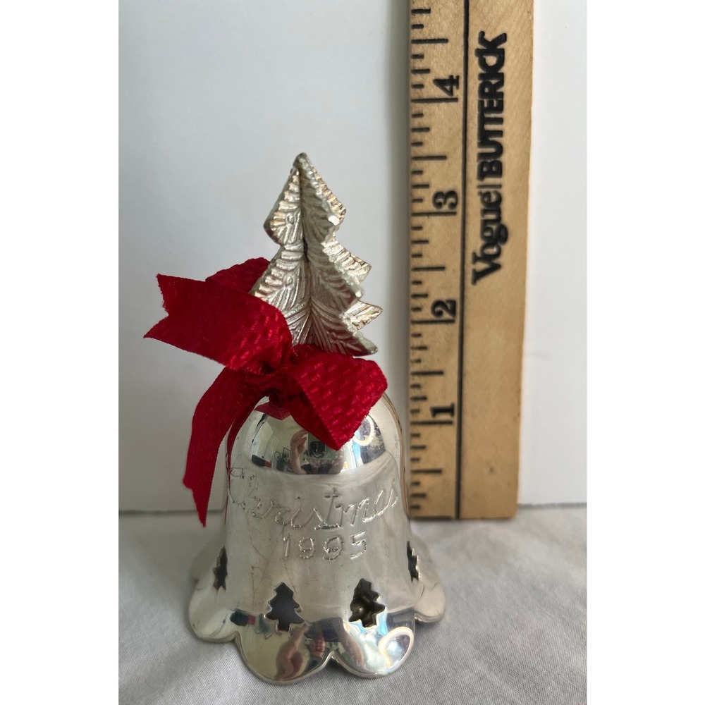 Christmas‎ Ornament Bell 1995 Silverplated in box - Picture 9 of 9